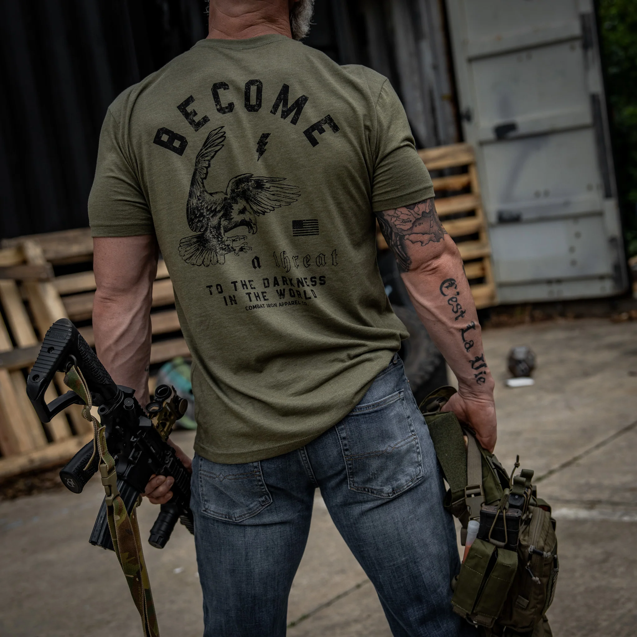 Become A Threat To The Darkness Men's T-Shirt - Image 16
