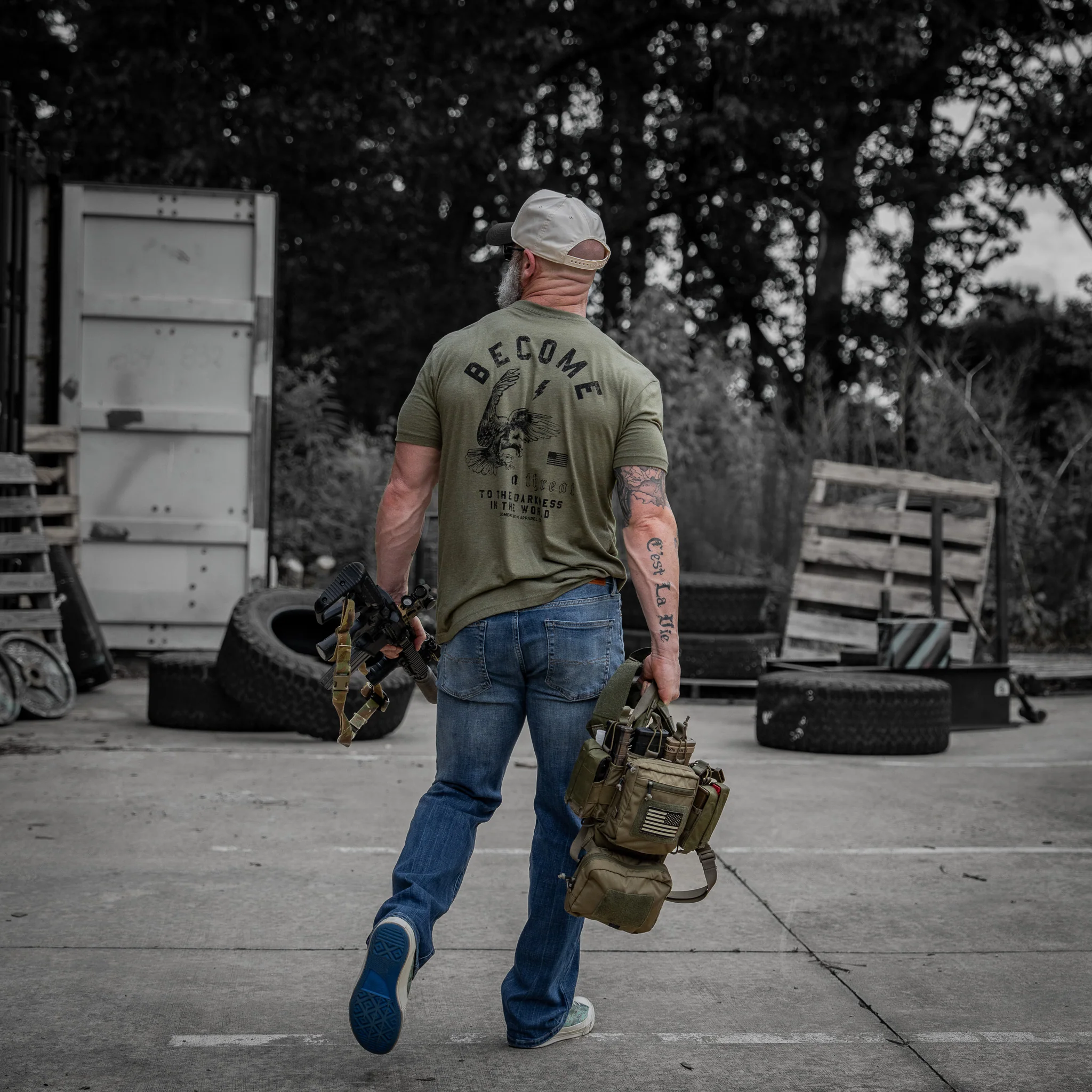 Become A Threat To The Darkness Men's T-Shirt - Image 19