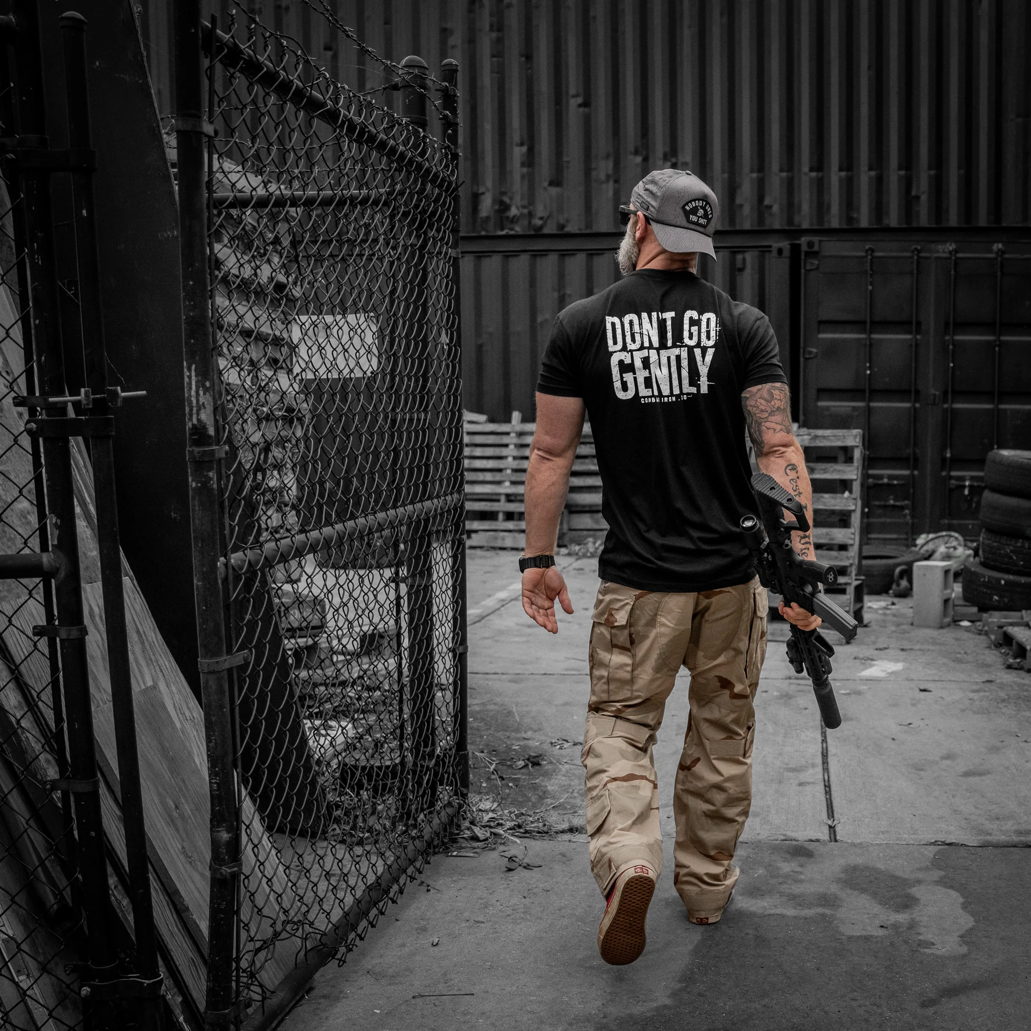 Don't Go Gently Men's T-Shirt - Image 4