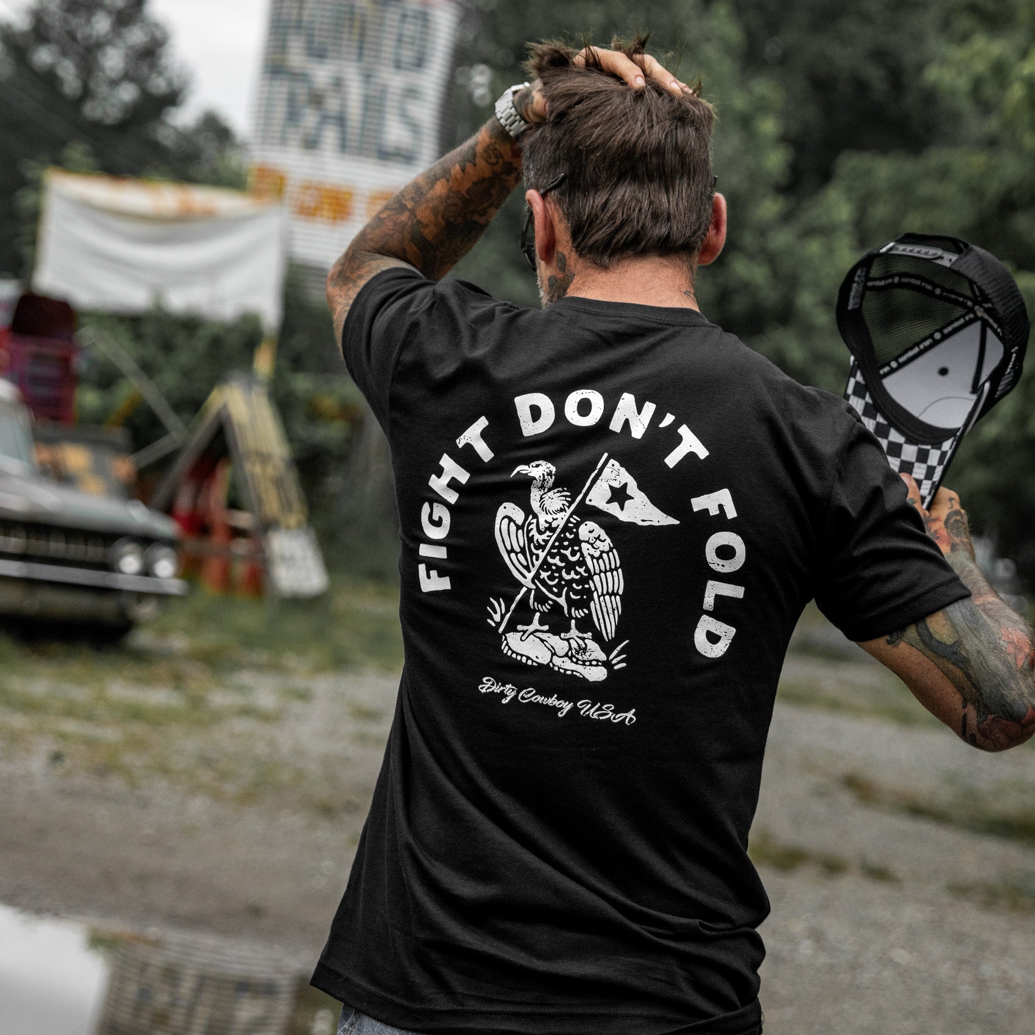 Fight Don't Fold Men's T-Shirt - Image 4