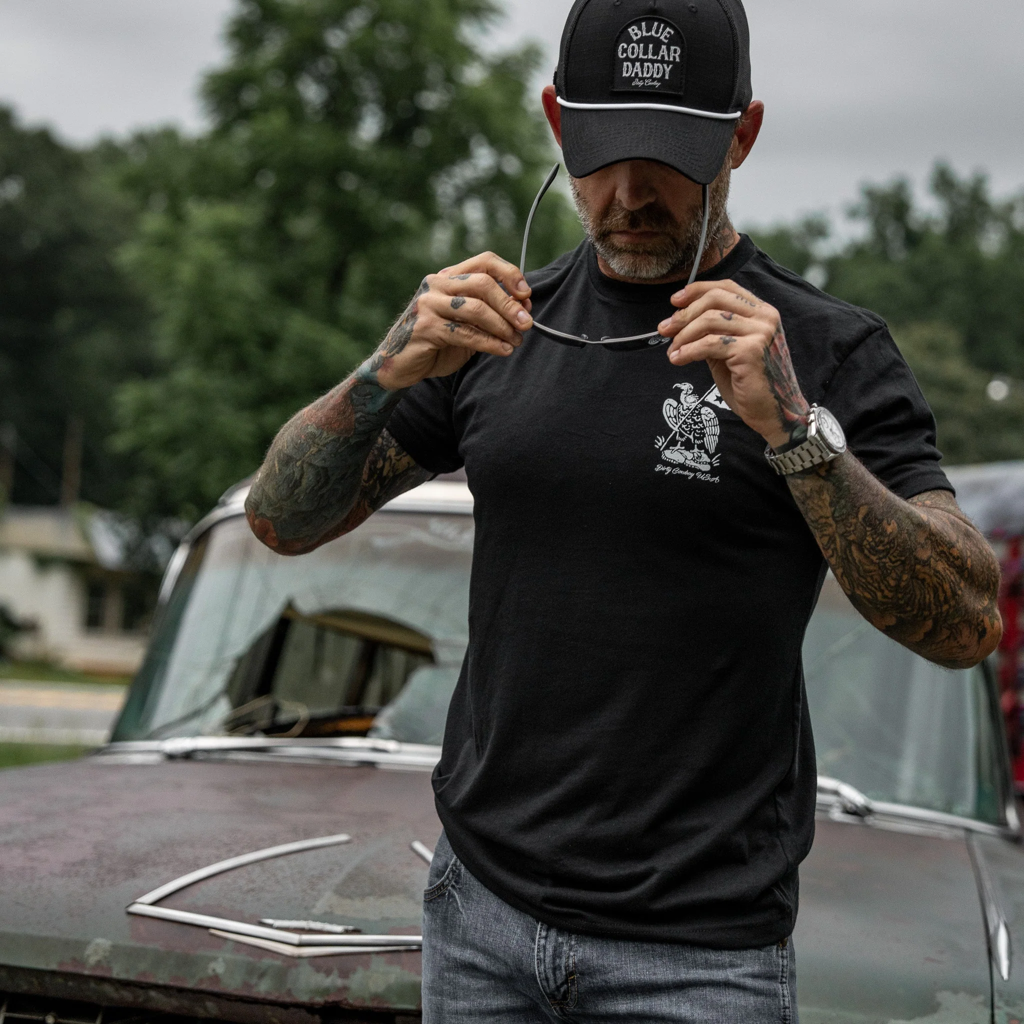 Fight Don't Fold Men's T-Shirt - Image 7
