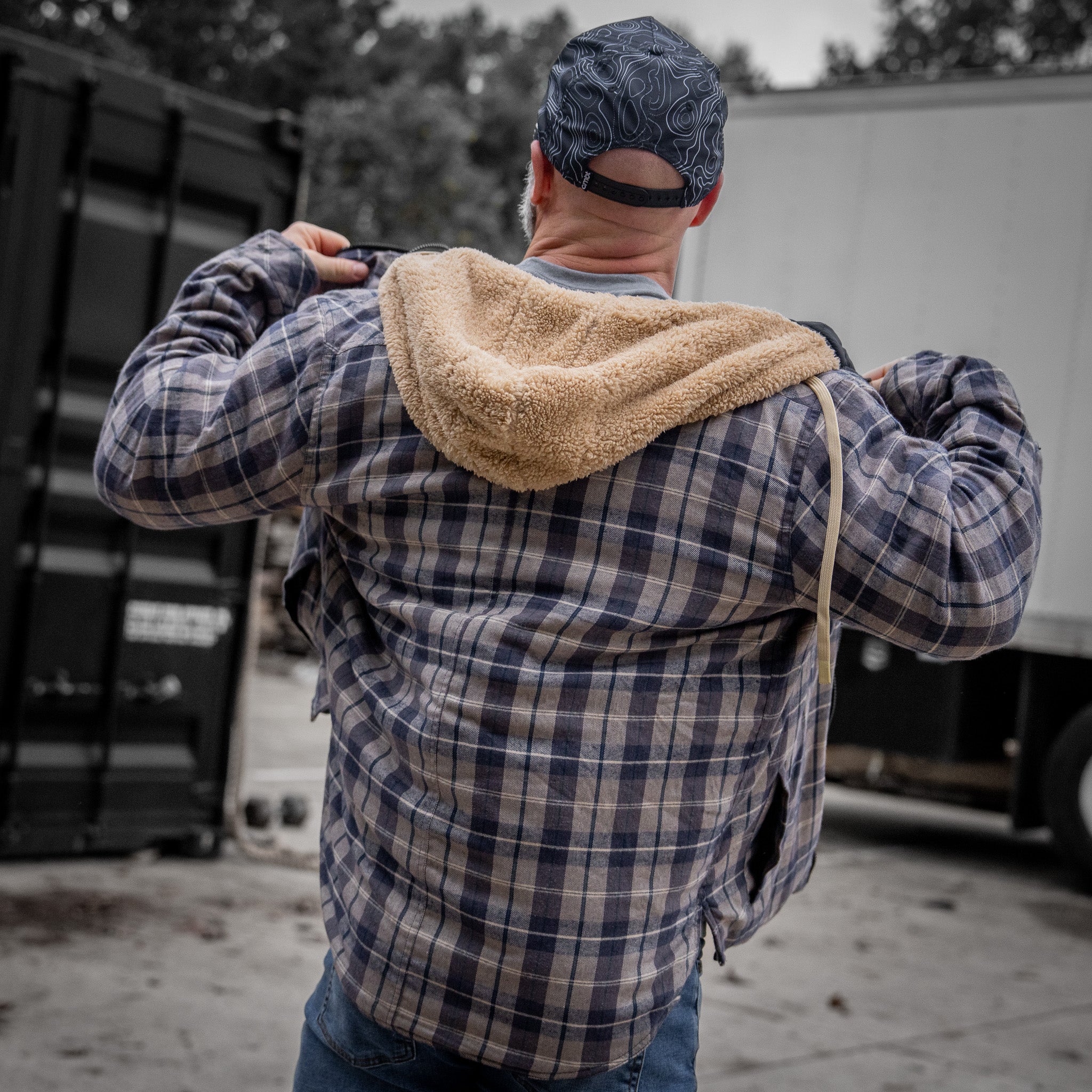 Frontier Zip Flannel Jacket - Image 10