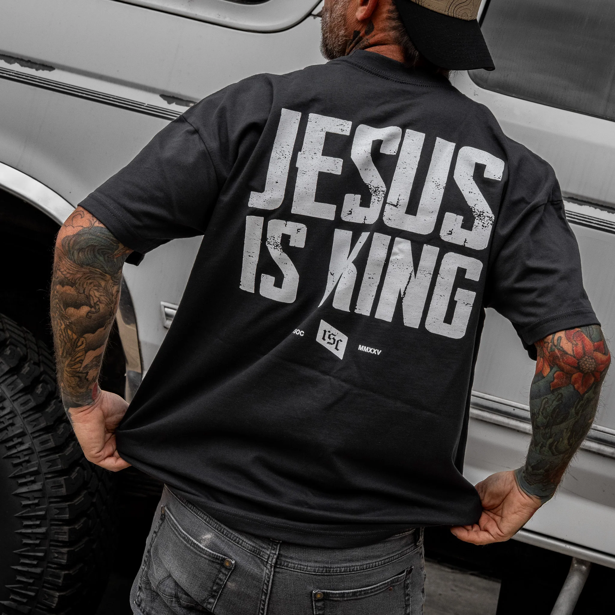 Jesus Is King Heavyweight Men's T-Shirt - Image 10