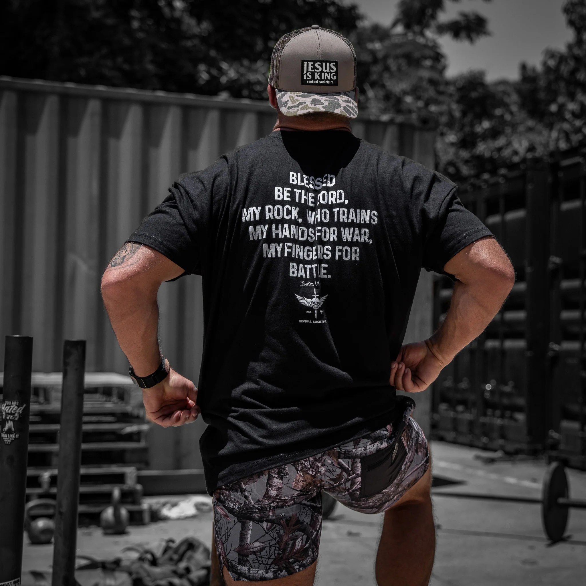 Psalm 144:1 Men's T-Shirt - Image 7