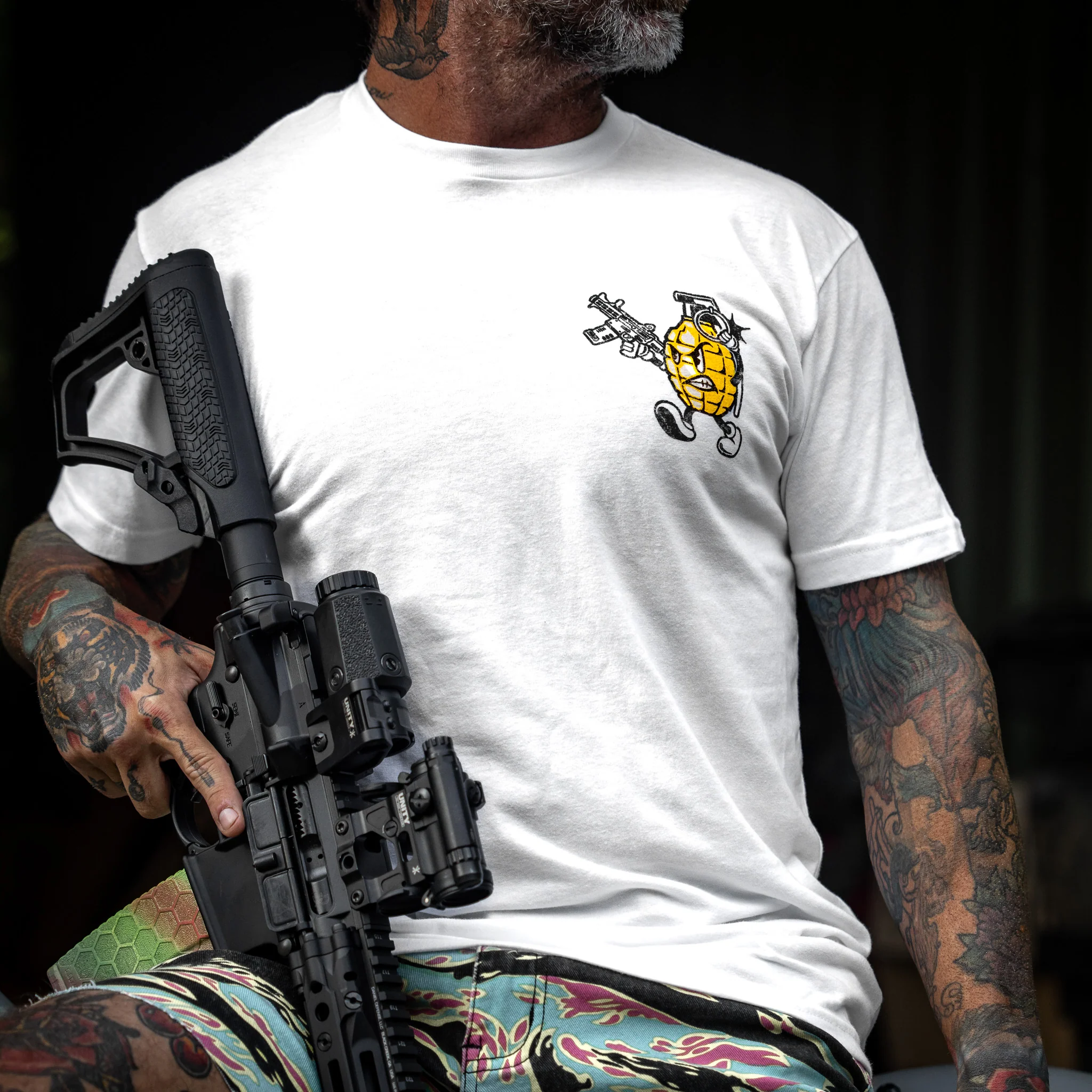 Pull Out And Pray Men's T-Shirt - Image 4