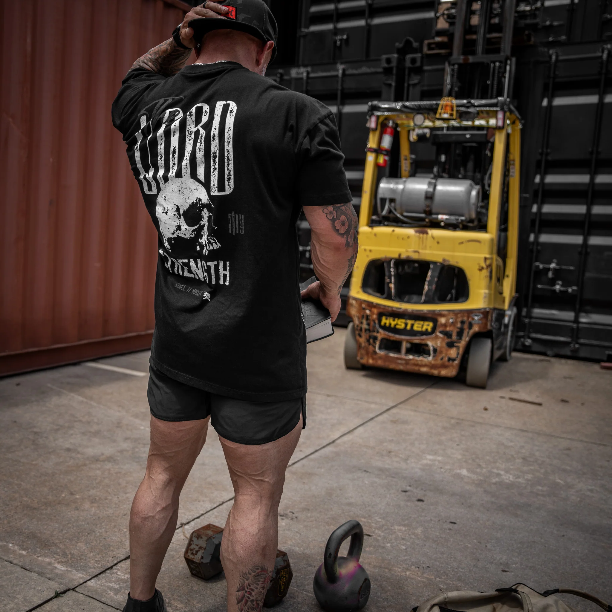 The Lord Is My Strength Heavyweight Men's T-Shirt - Image 5